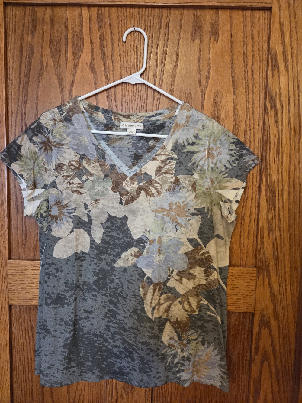 Coldwater Creek Slate Blue Floral V-Neck Tee